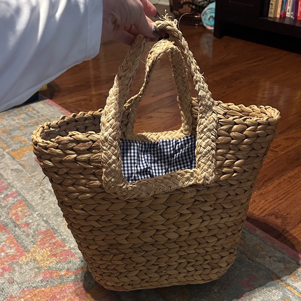 Draper James Woven Straw Tote Bag - Picture 4 of 9